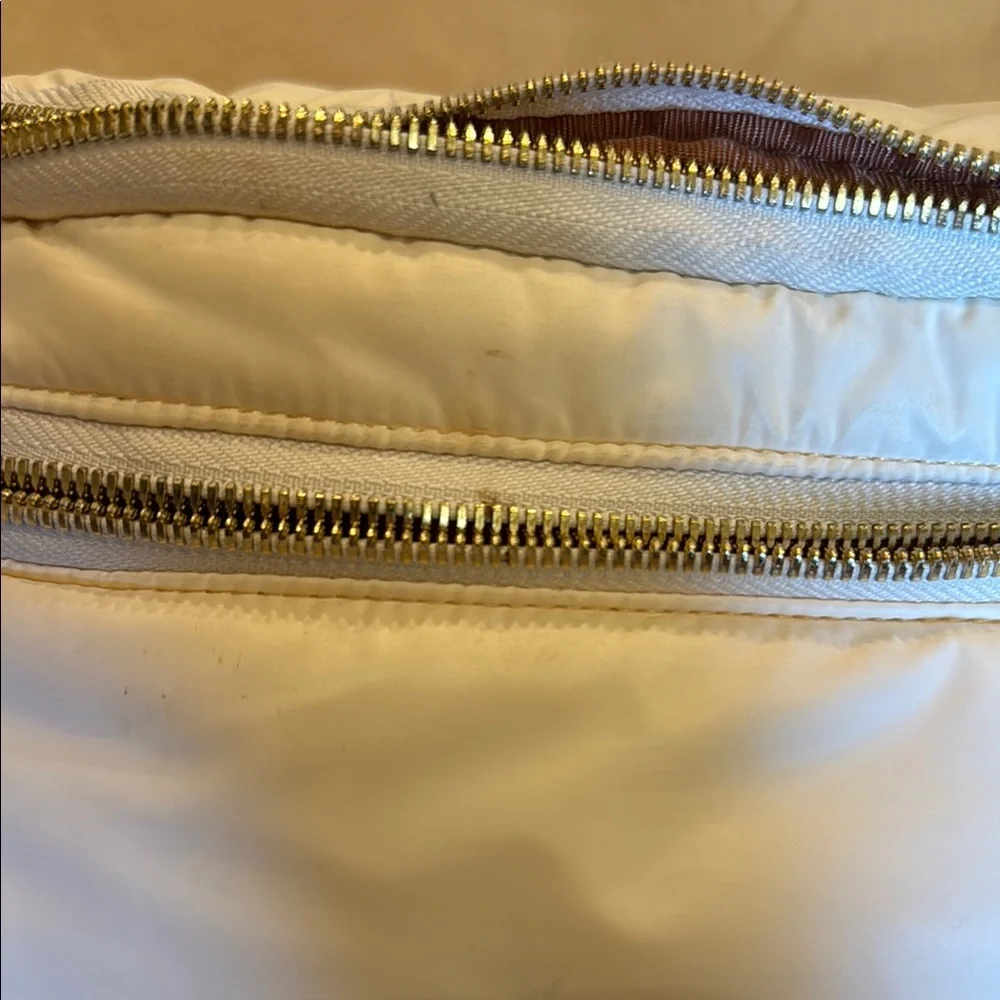 Caraa Cream Crossbody Bag - Picture 2 of 4